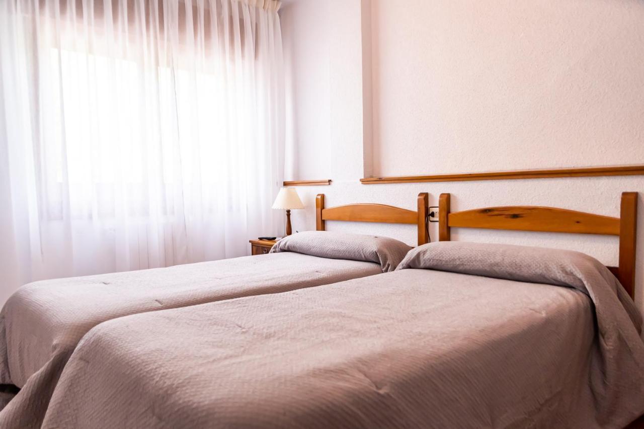 Hostal Restaurante Ventasierra Valdore Екстер'єр фото