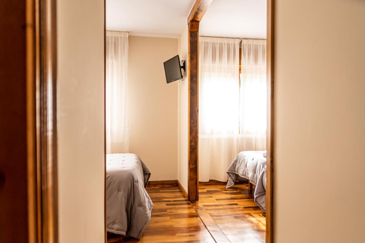 Hostal Restaurante Ventasierra Valdore Екстер'єр фото