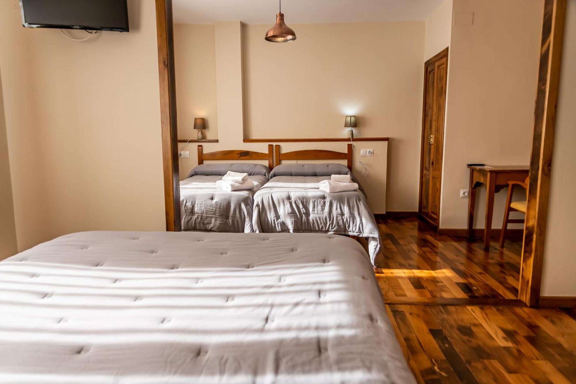 Hostal Restaurante Ventasierra Valdore Екстер'єр фото
